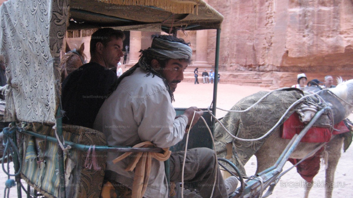 Tour to Petra   dinner