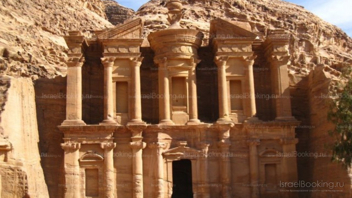 Tour to Petra   dinner