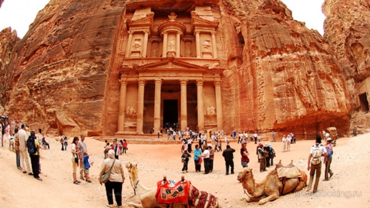 Tour to Petra   dinner