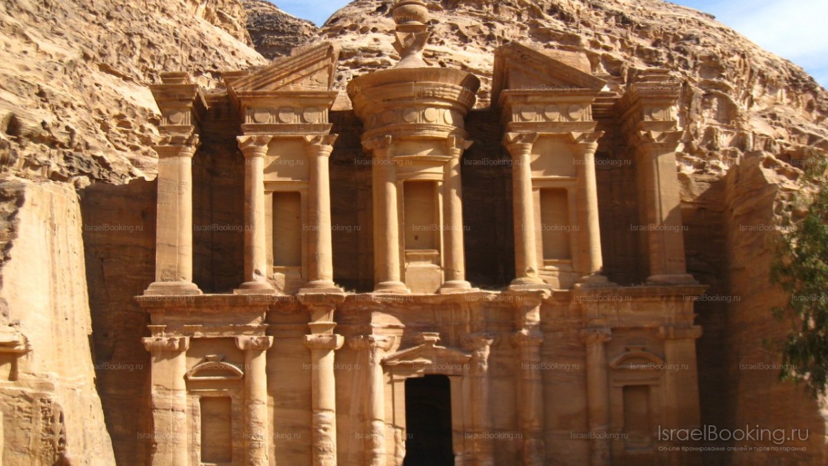 Tour to Petra   dinner